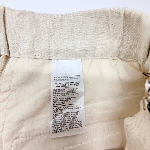 Banana Republic High Waist Beige Shorts - Picture 5 of 6